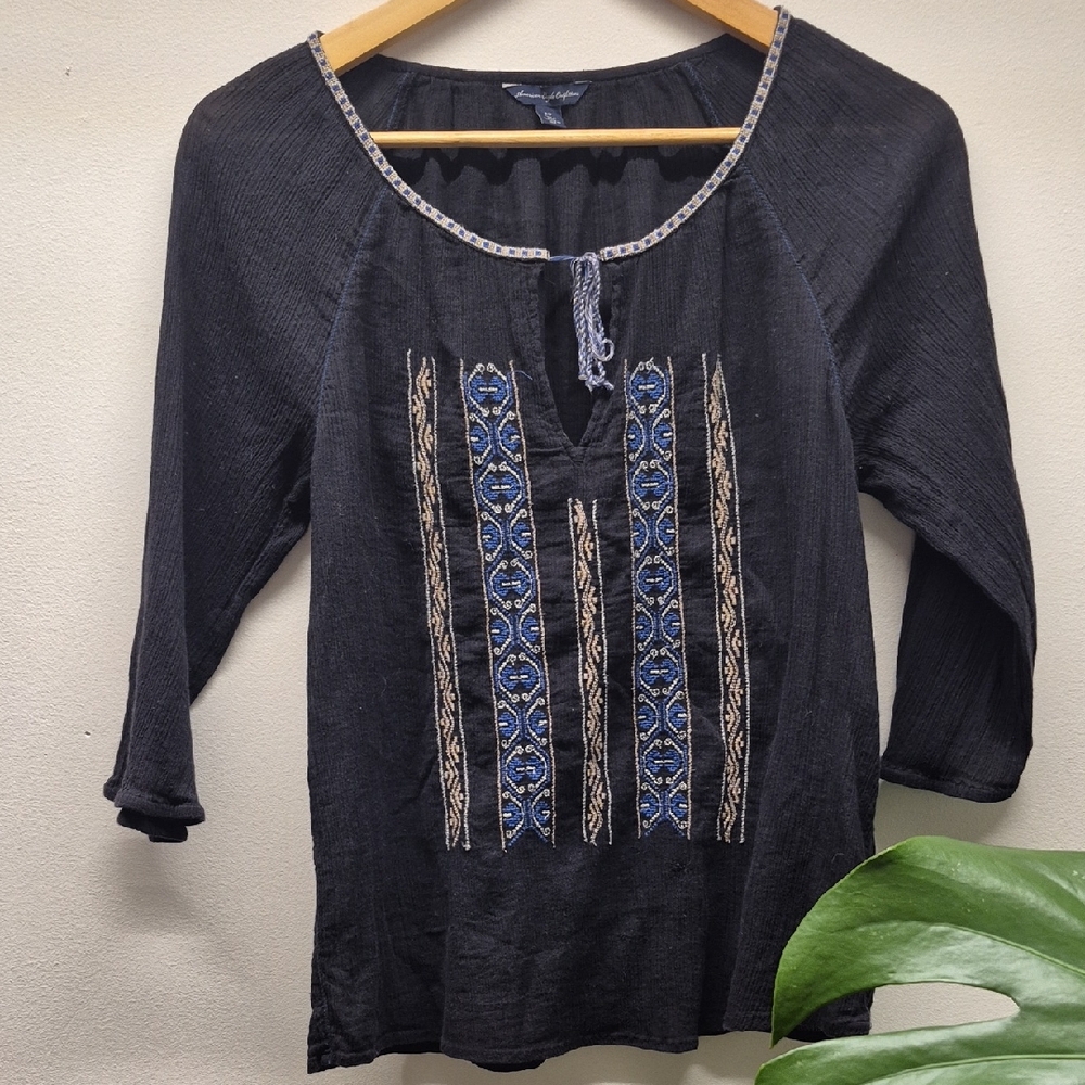 American Eagle Outfitters Black Top with Blue and Tan Details